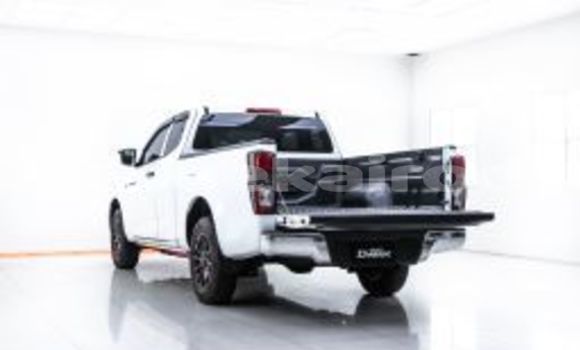 Buy Used Isuzu D-Max White Car in Bangkok in Bangkok Buy Used Isuzu D-Max White Car in Bangkok in Bangkok