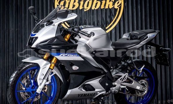 ซื้อ รถมือสอง Yamaha R1 เงิน จักรยานยนต์ ใน %{เมือง} ใน กรุงเทพมหานคร ซื้อ รถมือสอง Yamaha R1 เงิน จักรยานยนต์ ใน %{เมือง} ใน กรุงเทพมหานคร