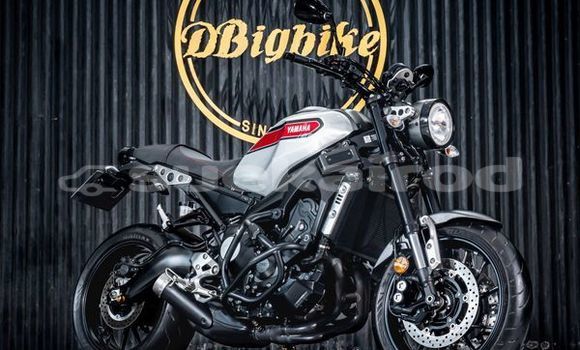 Buy Used Yamaha XSR White Bike in Bangkok in Bangkok