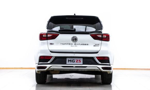 ซื้อ รถมือสอง MG ZS ขาว รถยนต์ ใน %{เมือง} ใน กรุงเทพมหานคร ซื้อ รถมือสอง MG ZS ขาว รถยนต์ ใน %{เมือง} ใน กรุงเทพมหานคร