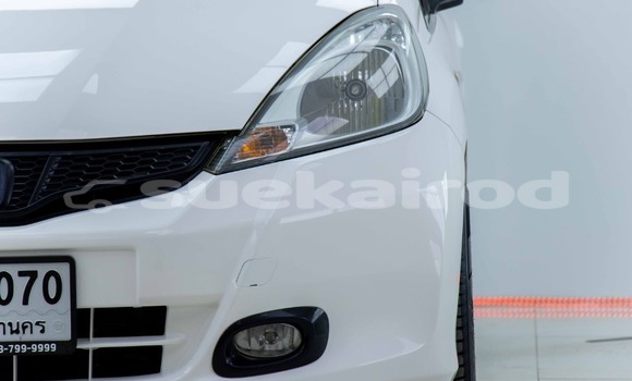 Buy Used Honda Jazz White Car in Bangkok in Bangkok Buy Used Honda Jazz White Car in Bangkok in Bangkok