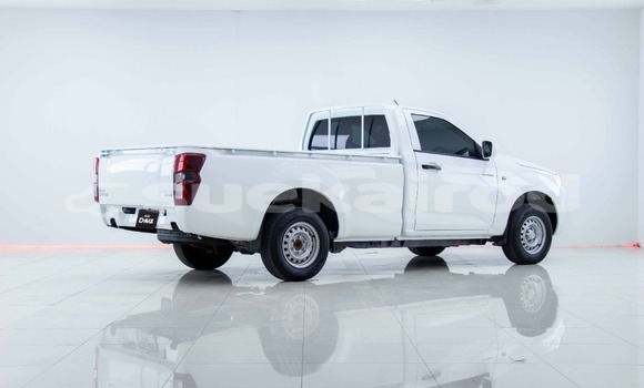 Buy Used Isuzu D-Max White Car in Bangkok in Bangkok Buy Used Isuzu D-Max White Car in Bangkok in Bangkok