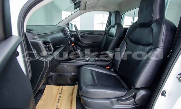 Buy Used Isuzu D-Max White Car in Bangkok in Bangkok Buy Used Isuzu D-Max White Car in Bangkok in Bangkok