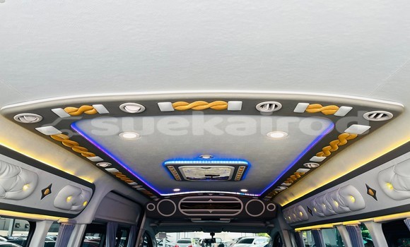 Buy Used Toyota Commuter White Car in Bangkok in Bangkok Buy Used Toyota Commuter White Car in Bangkok in Bangkok