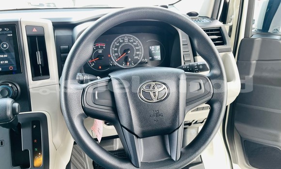 Buy Used Toyota Commuter White Car in Bangkok in Bangkok Buy Used Toyota Commuter White Car in Bangkok in Bangkok