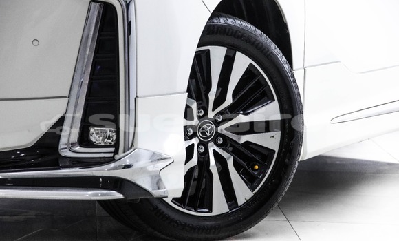 Buy Used Toyota Alphard White Car in Bangkok in Bangkok Buy Used Toyota Alphard White Car in Bangkok in Bangkok