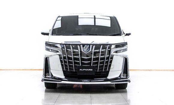 Buy Used Toyota Alphard White Car in Bangkok in Bangkok Buy Used Toyota Alphard White Car in Bangkok in Bangkok