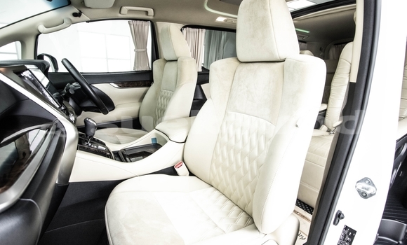 Buy Used Toyota Alphard White Car in Bangkok in Bangkok Buy Used Toyota Alphard White Car in Bangkok in Bangkok