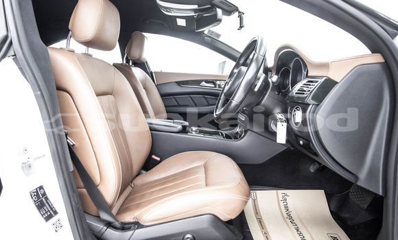Buy Used Mercedes-Benz CLS250 White Car in Bangkok in Bangkok Buy Used Mercedes-Benz CLS250 White Car in Bangkok in Bangkok