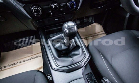 Buy Used Isuzu D-Max White Car in Bangkok in Bangkok Buy Used Isuzu D-Max White Car in Bangkok in Bangkok