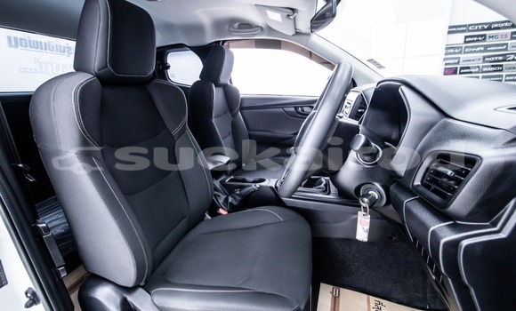 Buy Used Isuzu D-Max White Car in Bangkok in Bangkok Buy Used Isuzu D-Max White Car in Bangkok in Bangkok