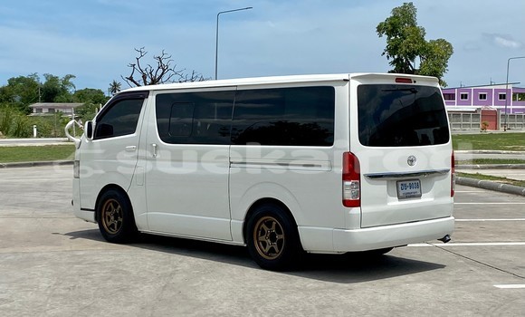 ซื้อ รถมือสอง Toyota Hiace ขาว รถยนต์ ใน %{เมือง} ใน กรุงเทพมหานคร ซื้อ รถมือสอง Toyota Hiace ขาว รถยนต์ ใน %{เมือง} ใน กรุงเทพมหานคร