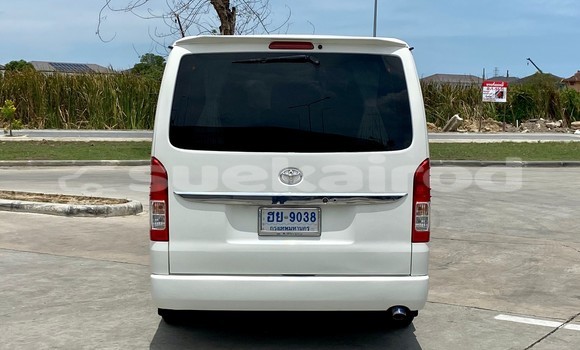 ซื้อ รถมือสอง Toyota Hiace ขาว รถยนต์ ใน %{เมือง} ใน กรุงเทพมหานคร ซื้อ รถมือสอง Toyota Hiace ขาว รถยนต์ ใน %{เมือง} ใน กรุงเทพมหานคร