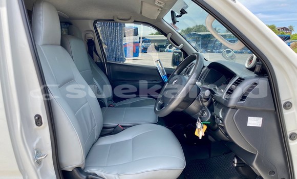 ซื้อ รถมือสอง Toyota Hiace ขาว รถยนต์ ใน %{เมือง} ใน กรุงเทพมหานคร ซื้อ รถมือสอง Toyota Hiace ขาว รถยนต์ ใน %{เมือง} ใน กรุงเทพมหานคร