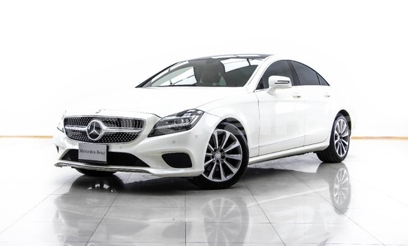 Buy Used Mercedes-Benz CLS-klasse White Car in Bangkok in Bangkok