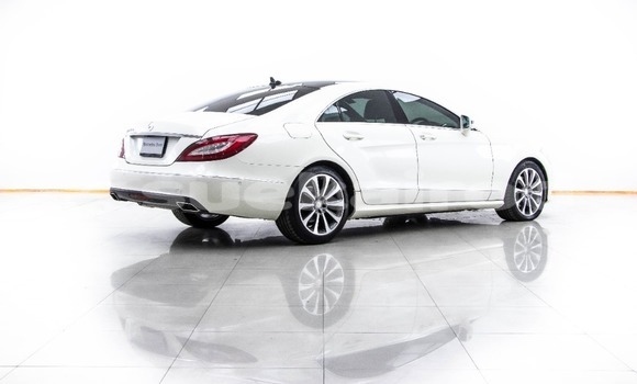 Buy Used Mercedes-Benz CLS-klasse White Car in Bangkok in Bangkok Buy Used Mercedes-Benz CLS-klasse White Car in Bangkok in Bangkok