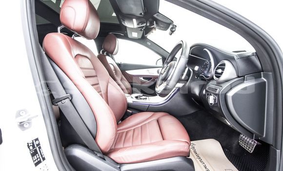 ซื้อ รถมือสอง Mercedes-Benz C-Classe ขาว รถยนต์ ใน %{เมือง} ใน กรุงเทพมหานคร ซื้อ รถมือสอง Mercedes-Benz C-Classe ขาว รถยนต์ ใน %{เมือง} ใน กรุงเทพมหานคร