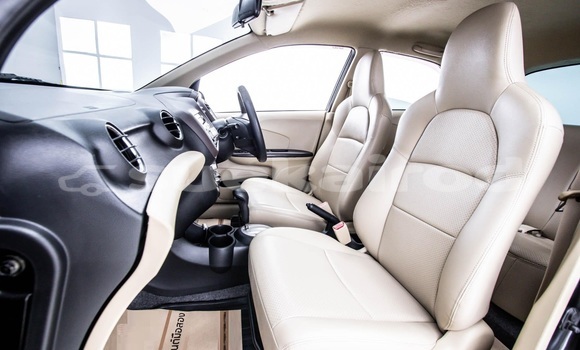 ซื้อ รถมือสอง Honda Brio สีดำ รถยนต์ ใน %{เมือง} ใน กรุงเทพมหานคร ซื้อ รถมือสอง Honda Brio สีดำ รถยนต์ ใน %{เมือง} ใน กรุงเทพมหานคร