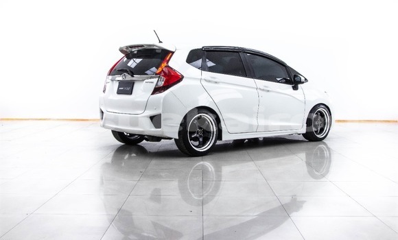 ซื้อ รถมือสอง Honda Jazz ขาว รถยนต์ ใน %{เมือง} ใน กรุงเทพมหานคร ซื้อ รถมือสอง Honda Jazz ขาว รถยนต์ ใน %{เมือง} ใน กรุงเทพมหานคร