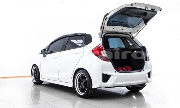 ซื้อ รถมือสอง Honda Jazz ขาว รถยนต์ ใน %{เมือง} ใน กรุงเทพมหานคร ซื้อ รถมือสอง Honda Jazz ขาว รถยนต์ ใน %{เมือง} ใน กรุงเทพมหานคร