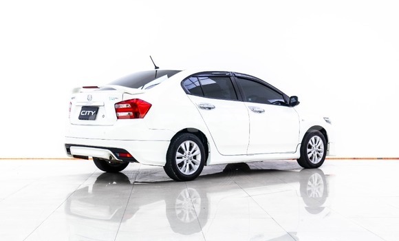 ซื้อ รถมือสอง Honda City ขาว รถยนต์ ใน %{เมือง} ใน กรุงเทพมหานคร ซื้อ รถมือสอง Honda City ขาว รถยนต์ ใน %{เมือง} ใน กรุงเทพมหานคร