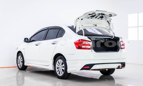 ซื้อ รถมือสอง Honda City ขาว รถยนต์ ใน %{เมือง} ใน กรุงเทพมหานคร ซื้อ รถมือสอง Honda City ขาว รถยนต์ ใน %{เมือง} ใน กรุงเทพมหานคร