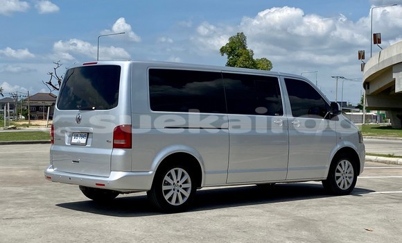 Buy Used Volkswagen Caravelle Silver Car in Bangkok in Bangkok Buy Used Volkswagen Caravelle Silver Car in Bangkok in Bangkok