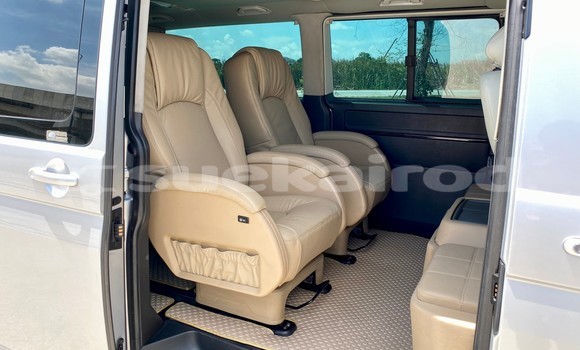 Buy Used Volkswagen Caravelle Silver Car in Bangkok in Bangkok Buy Used Volkswagen Caravelle Silver Car in Bangkok in Bangkok