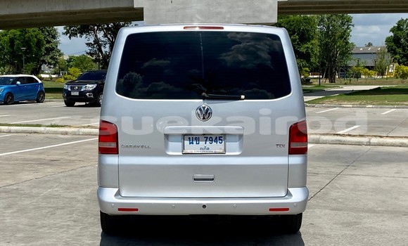 Buy Used Volkswagen Caravelle Silver Car in Bangkok in Bangkok Buy Used Volkswagen Caravelle Silver Car in Bangkok in Bangkok