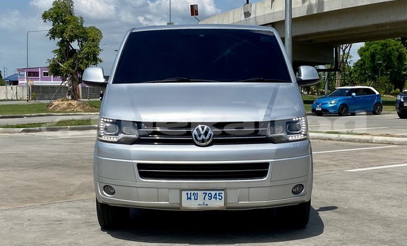 Buy Used Volkswagen Caravelle Silver Car in Bangkok in Bangkok Buy Used Volkswagen Caravelle Silver Car in Bangkok in Bangkok