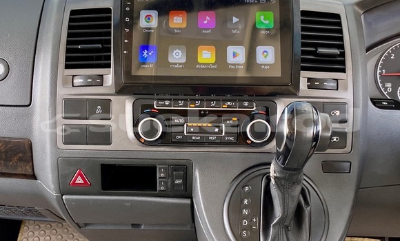 Buy Used Volkswagen Caravelle Silver Car in Bangkok in Bangkok Buy Used Volkswagen Caravelle Silver Car in Bangkok in Bangkok