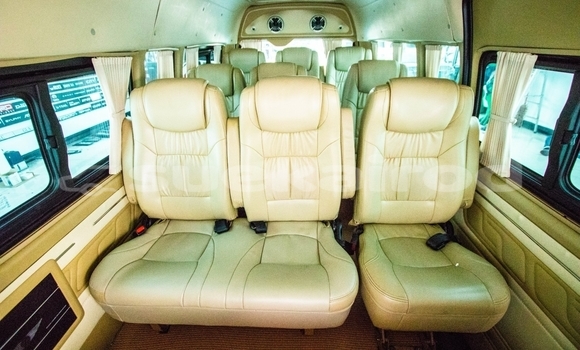 Buy Used Toyota Commuter Other Car in Bangkok in Bangkok Buy Used Toyota Commuter Other Car in Bangkok in Bangkok