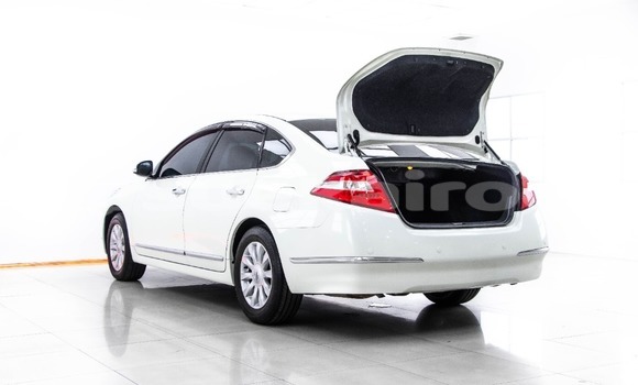 Buy Used Nissan Teana White Car in Bangkok in Bangkok Buy Used Nissan Teana White Car in Bangkok in Bangkok
