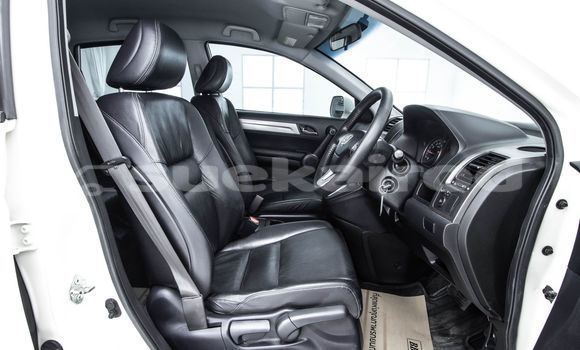 Buy Used Honda CR-V White Car in Bangkok in Bangkok Buy Used Honda CR-V White Car in Bangkok in Bangkok