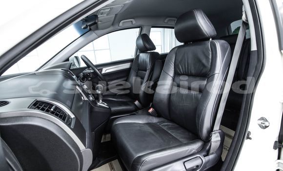 Buy Used Honda CR-V White Car in Bangkok in Bangkok Buy Used Honda CR-V White Car in Bangkok in Bangkok