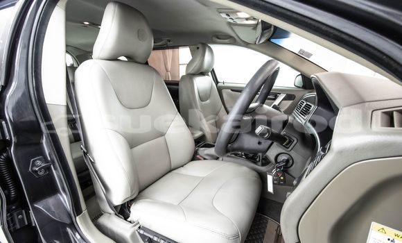 Buy Used Volvo V70 Other Car in Bangkok in Bangkok Buy Used Volvo V70 Other Car in Bangkok in Bangkok