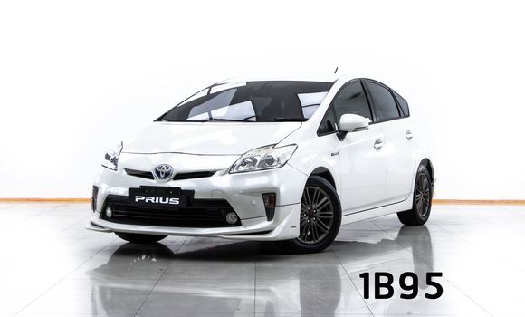 Buy Used Toyota Prius White Car in Bangkok in Bangkok Buy Used Toyota Prius White Car in Bangkok in Bangkok
