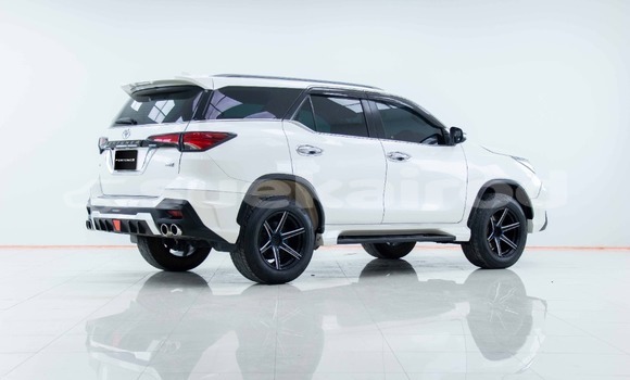 Buy Used Toyota Yaris White Car in Bangkok in Bangkok Buy Used Toyota Yaris White Car in Bangkok in Bangkok