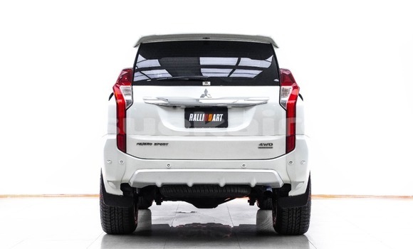 Buy Used Mitsubishi Pajero Sport White Car in Bangkok in Bangkok Buy Used Mitsubishi Pajero Sport White Car in Bangkok in Bangkok