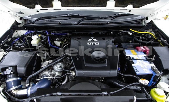 Buy Used Mitsubishi Pajero Sport White Car in Bangkok in Bangkok Buy Used Mitsubishi Pajero Sport White Car in Bangkok in Bangkok