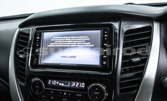 Buy Used Mitsubishi Pajero Sport White Car in Bangkok in Bangkok Buy Used Mitsubishi Pajero Sport White Car in Bangkok in Bangkok