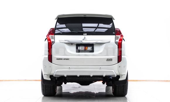 Buy Used Mitsubishi Pajero White Car in Bangkok in Bangkok Buy Used Mitsubishi Pajero White Car in Bangkok in Bangkok