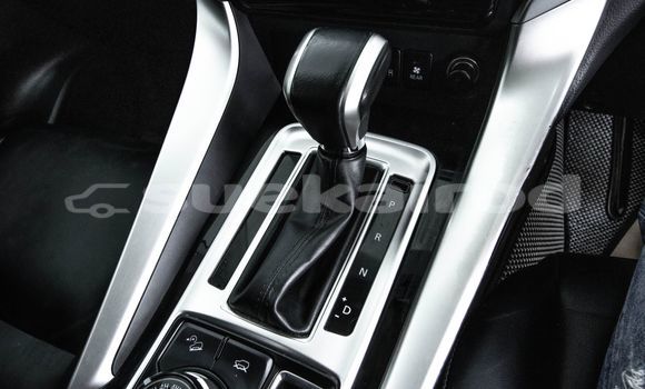 Buy Used Mitsubishi Pajero White Car in Bangkok in Bangkok Buy Used Mitsubishi Pajero White Car in Bangkok in Bangkok
