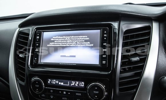 Buy Used Mitsubishi Pajero White Car in Bangkok in Bangkok Buy Used Mitsubishi Pajero White Car in Bangkok in Bangkok