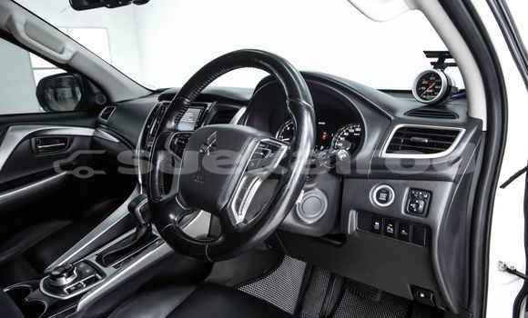 Buy Used Mitsubishi Pajero White Car in Bangkok in Bangkok Buy Used Mitsubishi Pajero White Car in Bangkok in Bangkok