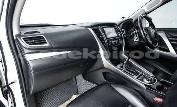 Buy Used Mitsubishi Pajero White Car in Bangkok in Bangkok Buy Used Mitsubishi Pajero White Car in Bangkok in Bangkok