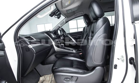 Buy Used Mitsubishi Pajero White Car in Bangkok in Bangkok Buy Used Mitsubishi Pajero White Car in Bangkok in Bangkok