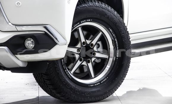 Buy Used Mitsubishi Pajero White Car in Bangkok in Bangkok Buy Used Mitsubishi Pajero White Car in Bangkok in Bangkok