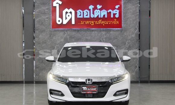 Buy Used Honda Accord White Car in Bangkok in Bangkok