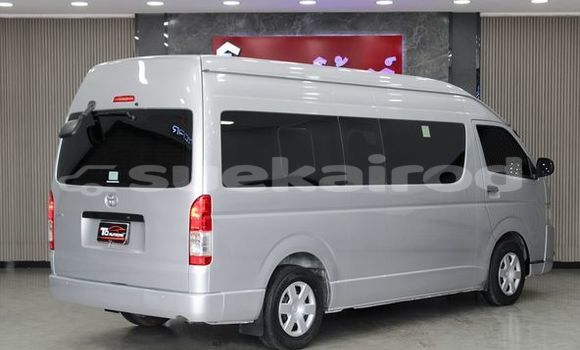 Buy Used Toyota Commuter Silver Car in Bangkok in Bangkok Buy Used Toyota Commuter Silver Car in Bangkok in Bangkok